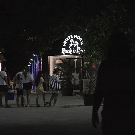 Campsite White Horse Rock Nroll Costinesti